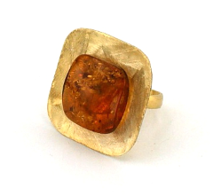 Elegant gold plated 925 silver ring with cognac Baltic amber