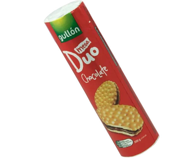 Box of Mees Duo Chocolate cookies with Gullón branding on a colorful background