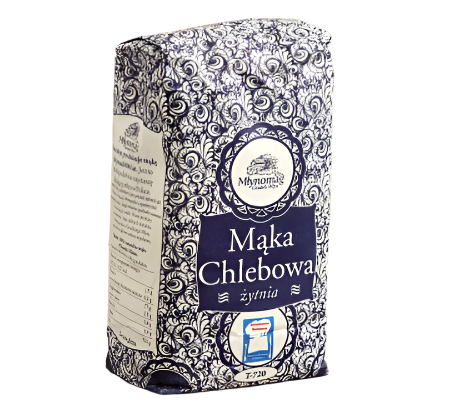 A package of MLYNOMAG MAKA CHLEBOWA ZYTNIA T-720 flour, with a patterned design and product information on the label.