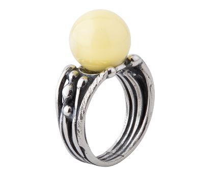 Oxidized 925 silver ring with a milky Baltic amber ball