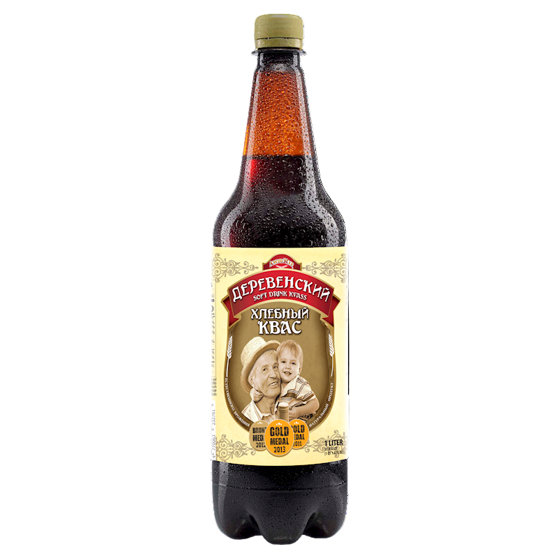 A bottle of KVASS DEREVENSKIJ AMBERYE 1L with a label featuring a picture of two children and text.