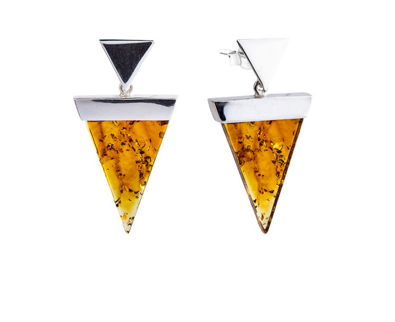 Silver hanging earrings with triangle cognac amber
