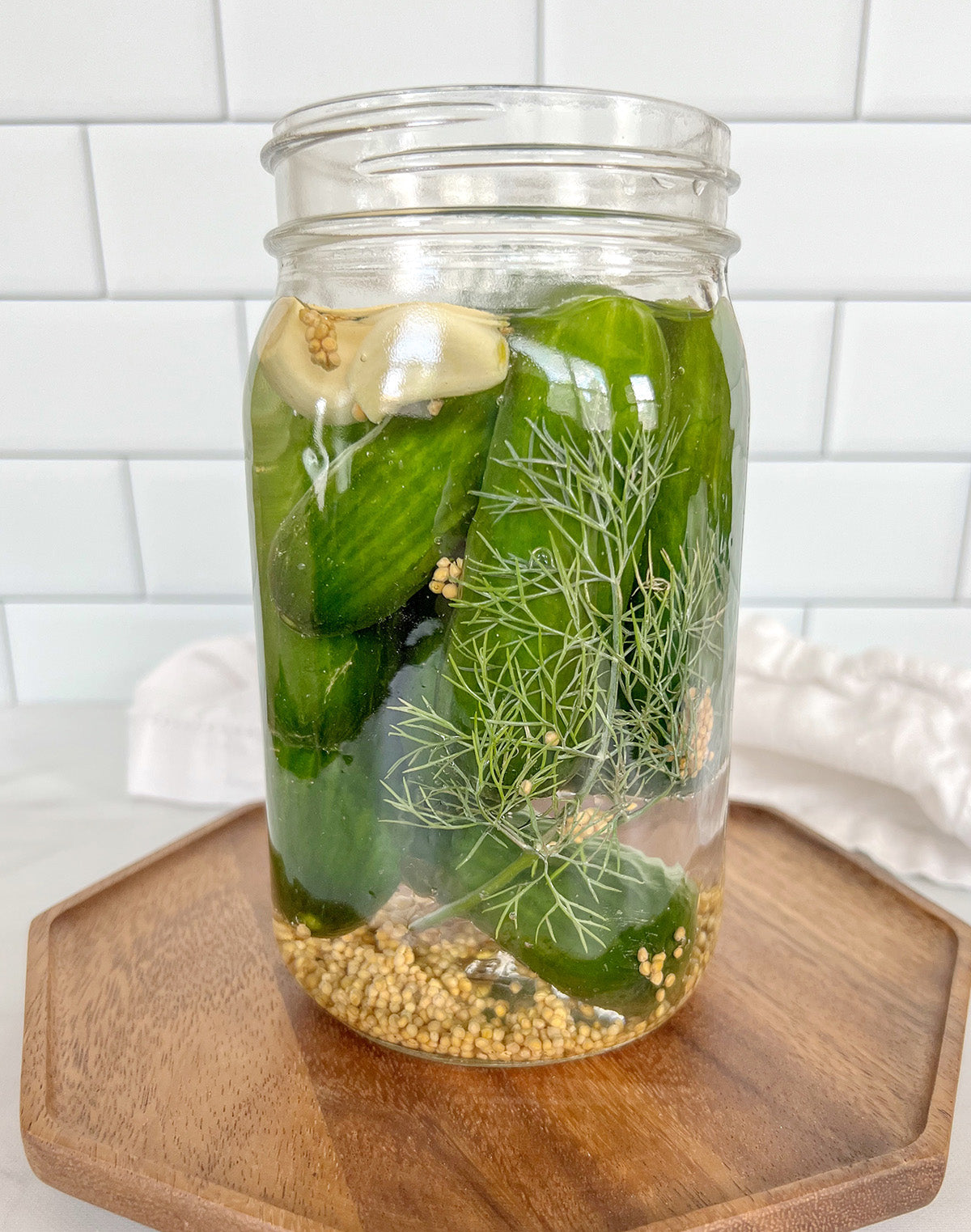 dworek-pickles-with-garlic-marinated-900g
